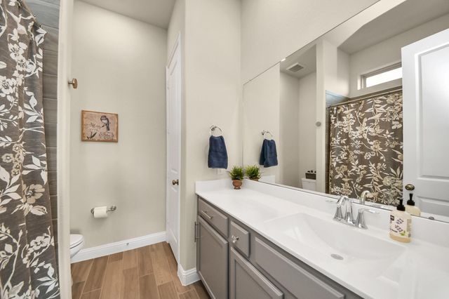 2215 Keystone Ridge Lane, Richmond, TX 77469