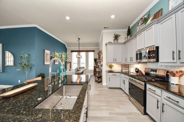 2215 Keystone Ridge Lane, Richmond, TX 77469