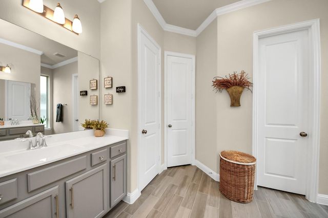 2215 Keystone Ridge Lane, Richmond, TX 77469