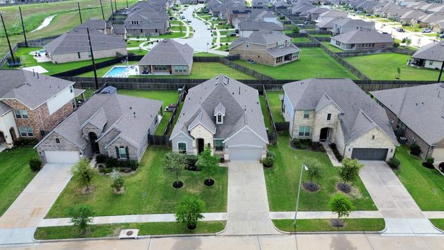 2215 Keystone Ridge Lane, Richmond, TX 77469