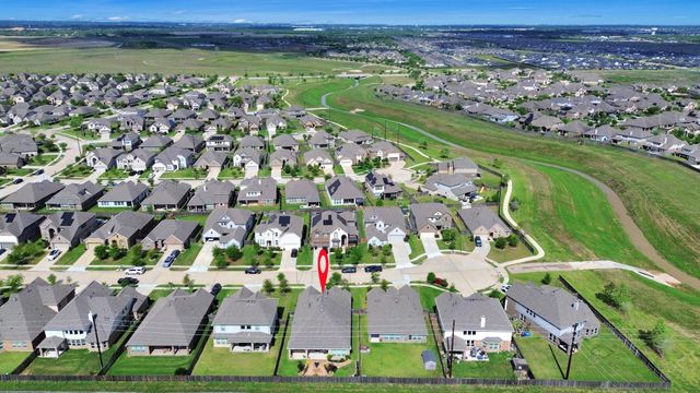 2215 Keystone Ridge Lane, Richmond, TX 77469