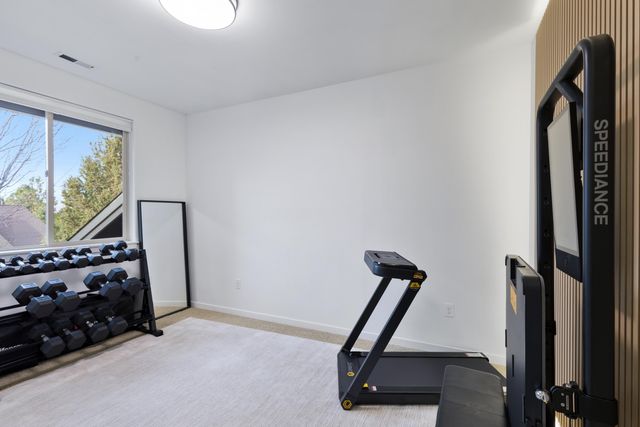 1281 Highland View Loop, Redmond, OR 97756