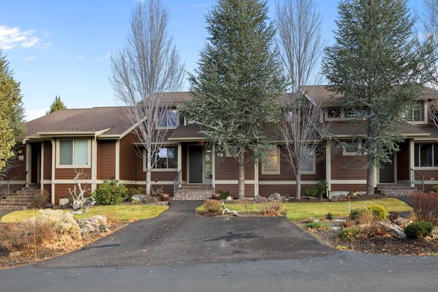 1281 Highland View Loop, Redmond, OR 97756