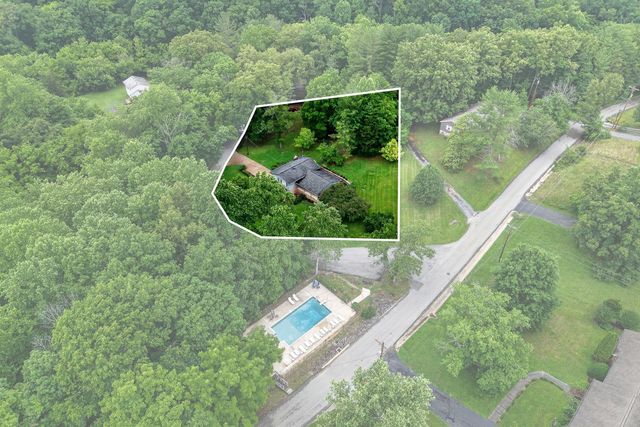 1250 Charles St, Cookeville, TN 38506