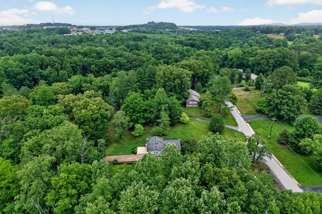 1250 Charles St, Cookeville, TN 38506