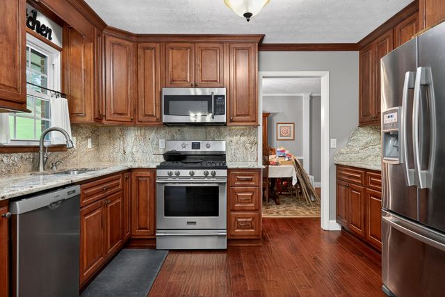 1250 Charles St, Cookeville, TN 38506