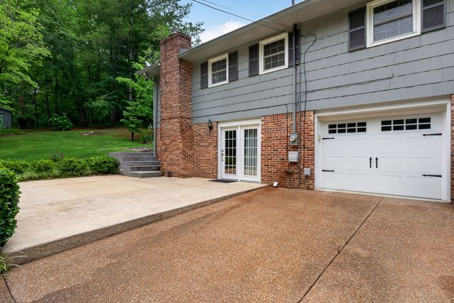 1250 Charles St, Cookeville, TN 38506