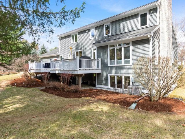 130 Deer Run Drive, Shelburne, VT 05482