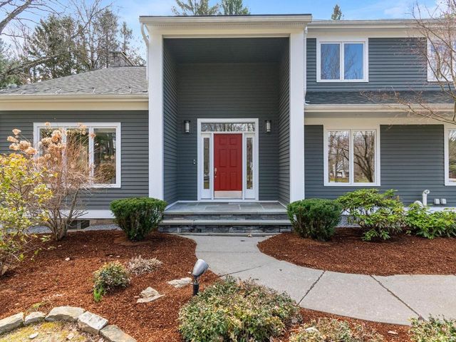 130 Deer Run Drive, Shelburne, VT 05482