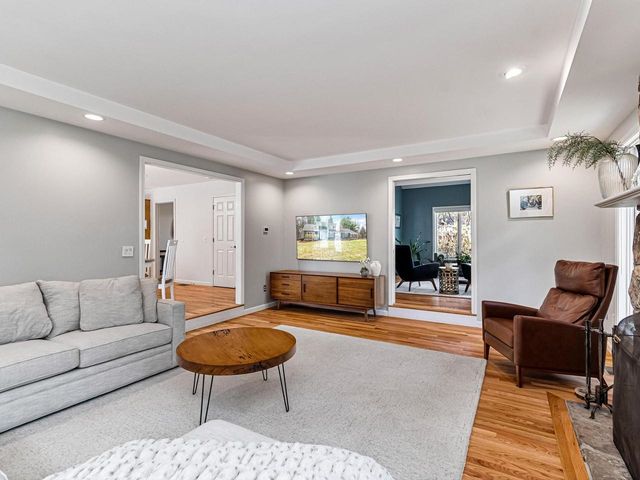 130 Deer Run Drive, Shelburne, VT 05482
