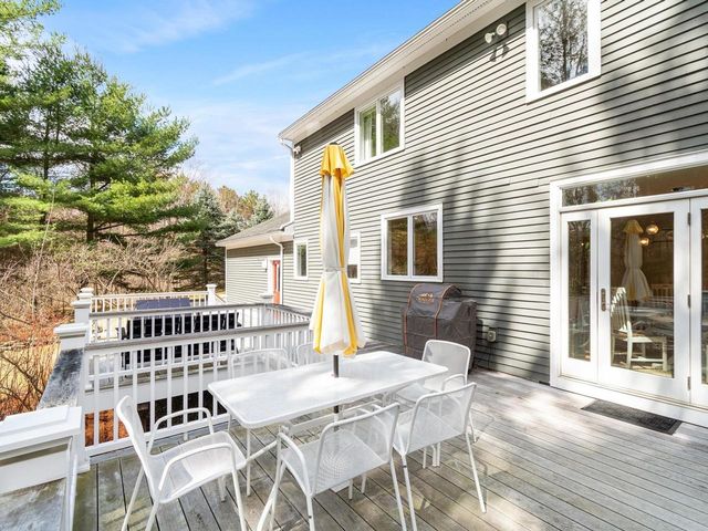130 Deer Run Drive, Shelburne, VT 05482