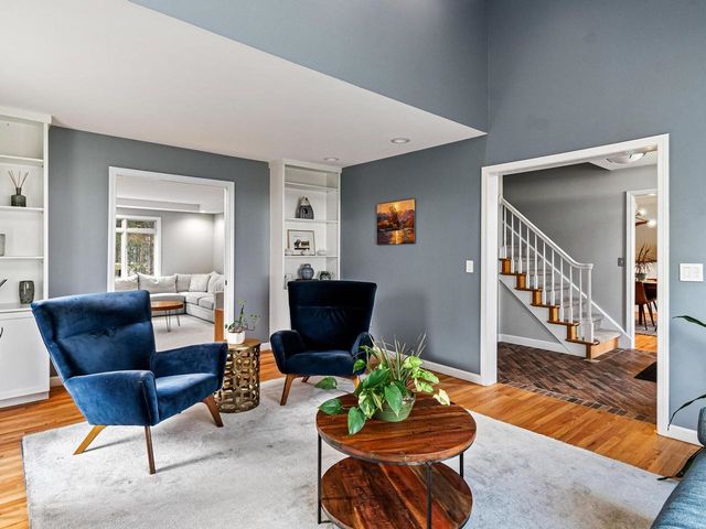 130 Deer Run Drive, Shelburne, VT 05482