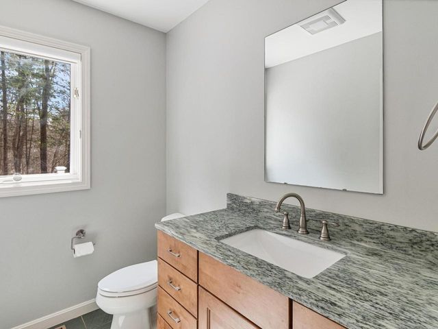 130 Deer Run Drive, Shelburne, VT 05482