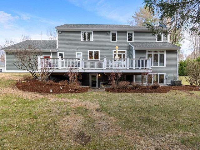 130 Deer Run Drive, Shelburne, VT 05482