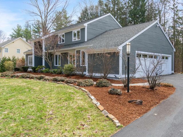 130 Deer Run Drive, Shelburne, VT 05482