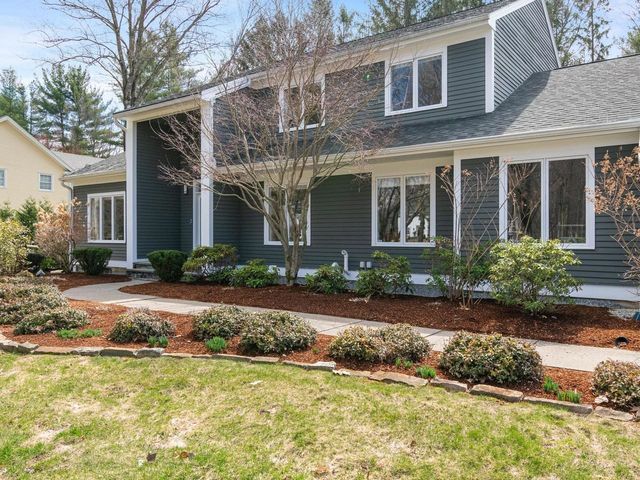 130 Deer Run Drive, Shelburne, VT 05482