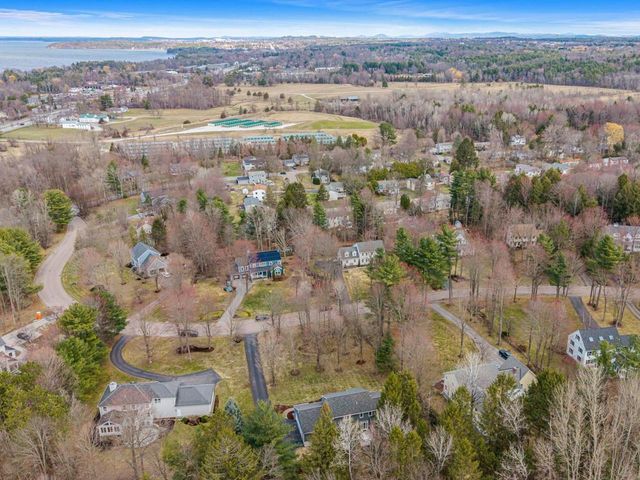 130 Deer Run Drive, Shelburne, VT 05482
