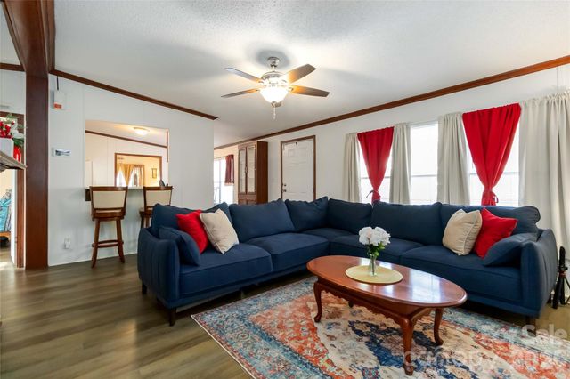 1362 Poplar Glen Drive, Kannapolis, NC 28083