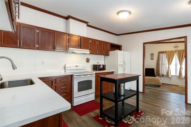 1362 Poplar Glen Drive, Kannapolis, NC 28083