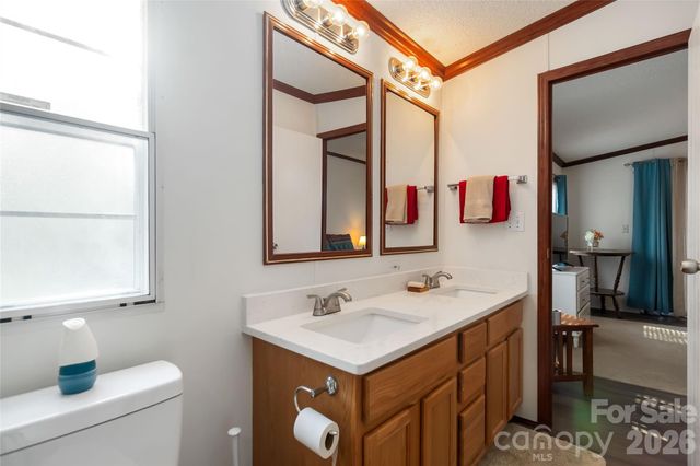 1362 Poplar Glen Drive, Kannapolis, NC 28083