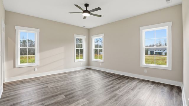 4140 Riley Creek Rd, Normandy, TN 37360