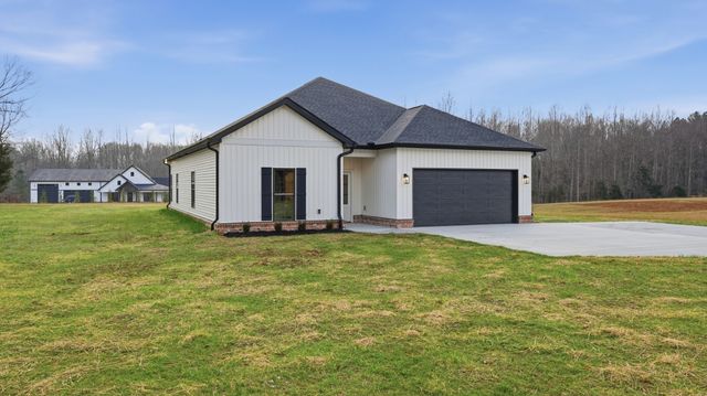 4140 Riley Creek Rd, Normandy, TN 37360