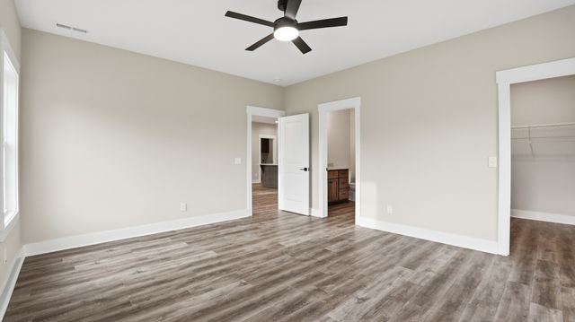 4140 Riley Creek Rd, Normandy, TN 37360