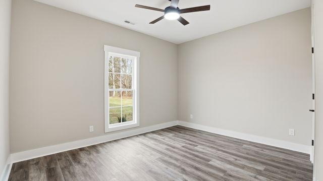 4140 Riley Creek Rd, Normandy, TN 37360