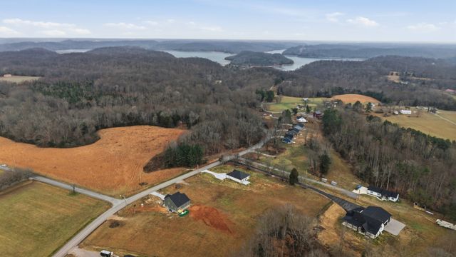 4140 Riley Creek Rd, Normandy, TN 37360