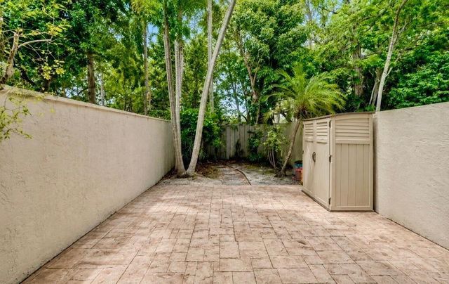 3028 S Oakland Forest Drive 3204, Oakland Park, FL 33309