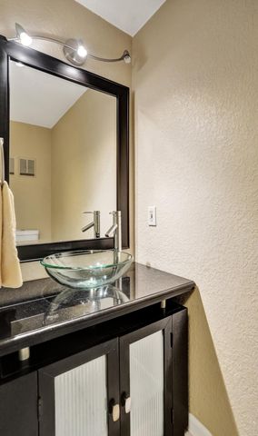 3028 S Oakland Forest Drive 3204, Oakland Park, FL 33309