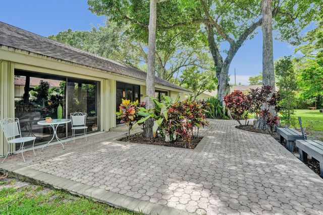 3028 S Oakland Forest Drive 3204, Oakland Park, FL 33309
