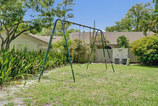 3028 S Oakland Forest Drive 3204, Oakland Park, FL 33309