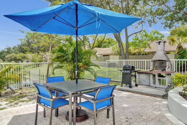 3028 S Oakland Forest Drive 3204, Oakland Park, FL 33309