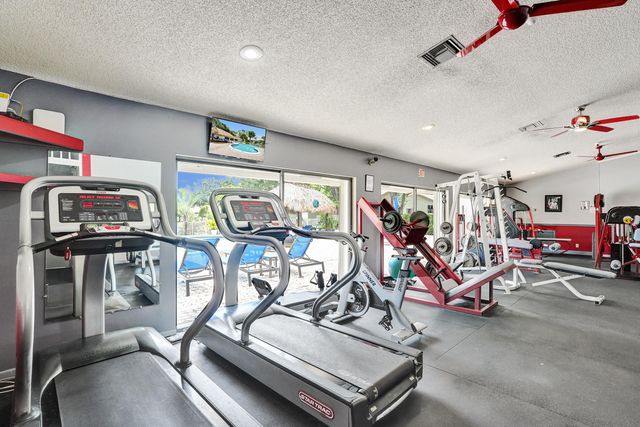 3028 S Oakland Forest Drive 3204, Oakland Park, FL 33309
