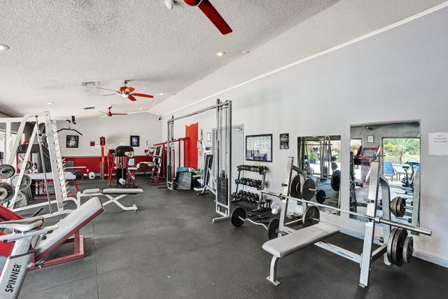 3028 S Oakland Forest Drive 3204, Oakland Park, FL 33309