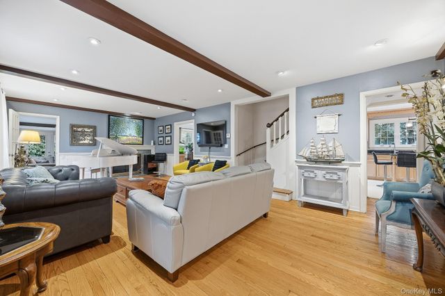 53 Somerset Drive S, Great Neck, NY 11020