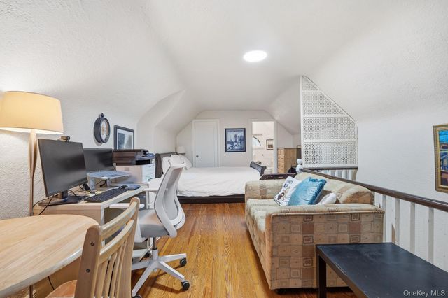 53 Somerset Drive S, Great Neck, NY 11020