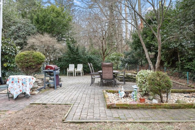 53 Somerset Drive S, Great Neck, NY 11020