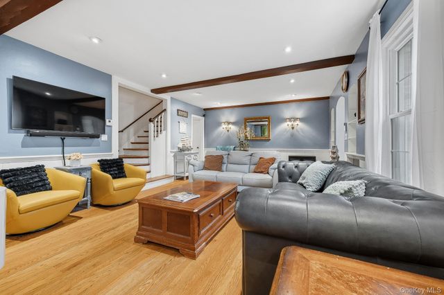 53 Somerset Drive S, Great Neck, NY 11020