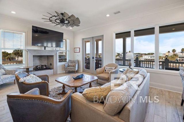 908 Shoreland Drive, Gulf Shores, AL 36542