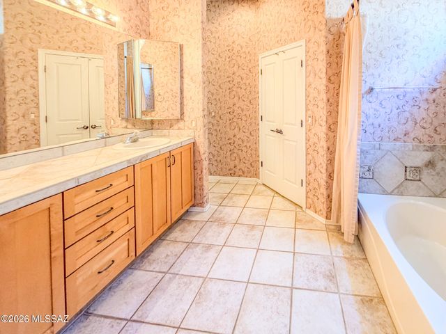 4579 S Camino Del Tejon, Green Valley, AZ 85622
