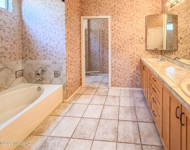 4579 S Camino Del Tejon, Green Valley, AZ 85622