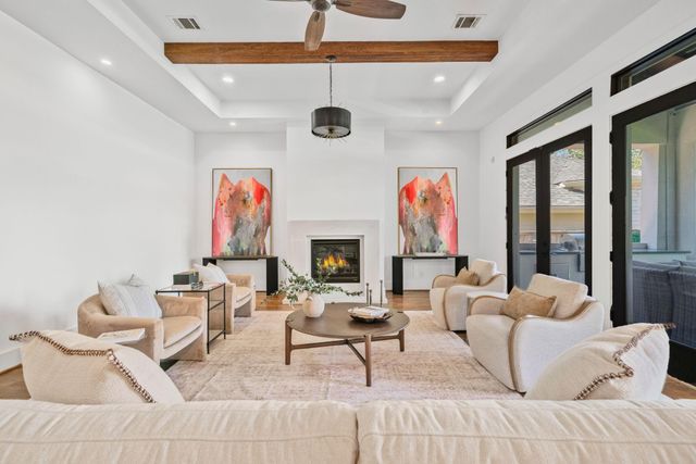 4704 Willow Street, Bellaire, TX 77401