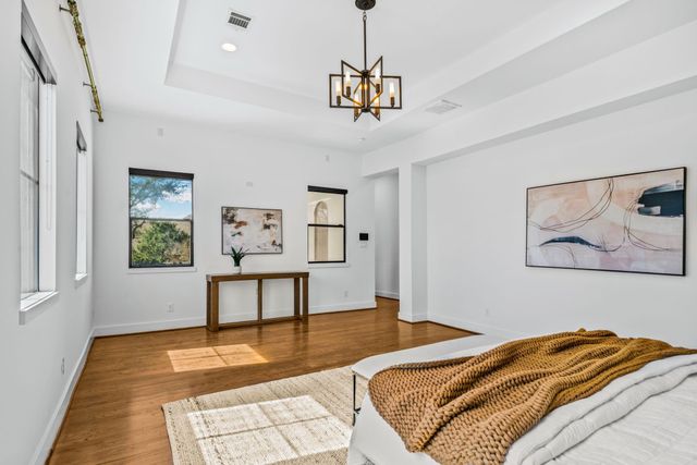 4704 Willow Street, Bellaire, TX 77401