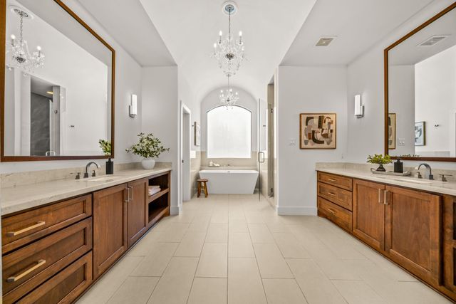 4704 Willow Street, Bellaire, TX 77401