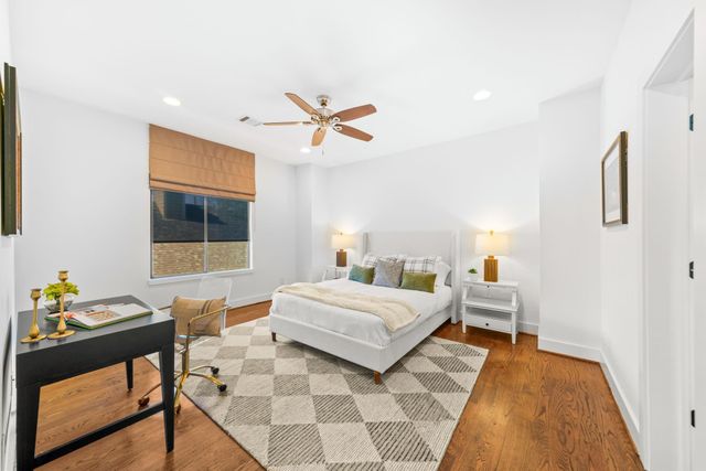 4704 Willow Street, Bellaire, TX 77401