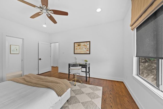 4704 Willow Street, Bellaire, TX 77401