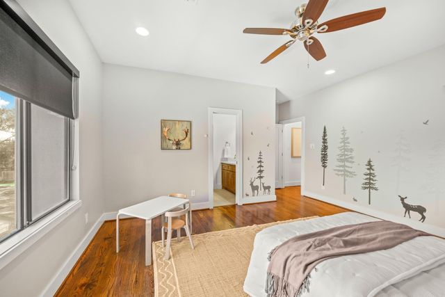 4704 Willow Street, Bellaire, TX 77401