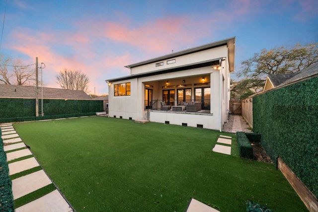 4704 Willow Street, Bellaire, TX 77401